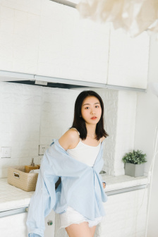 国子监来了个女弟子